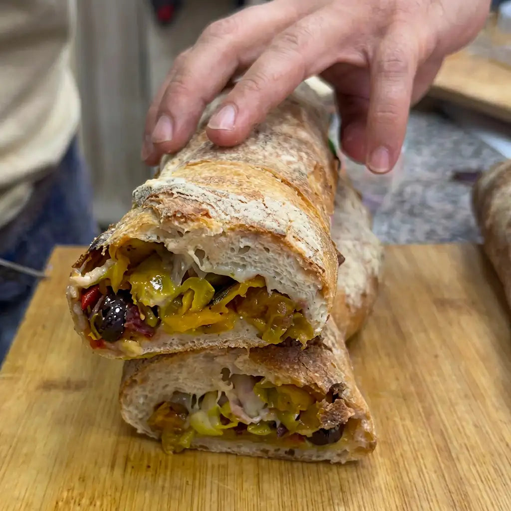 Piscitiello Salsiccia, peperoni e fiordilatte circa 1,5 kg