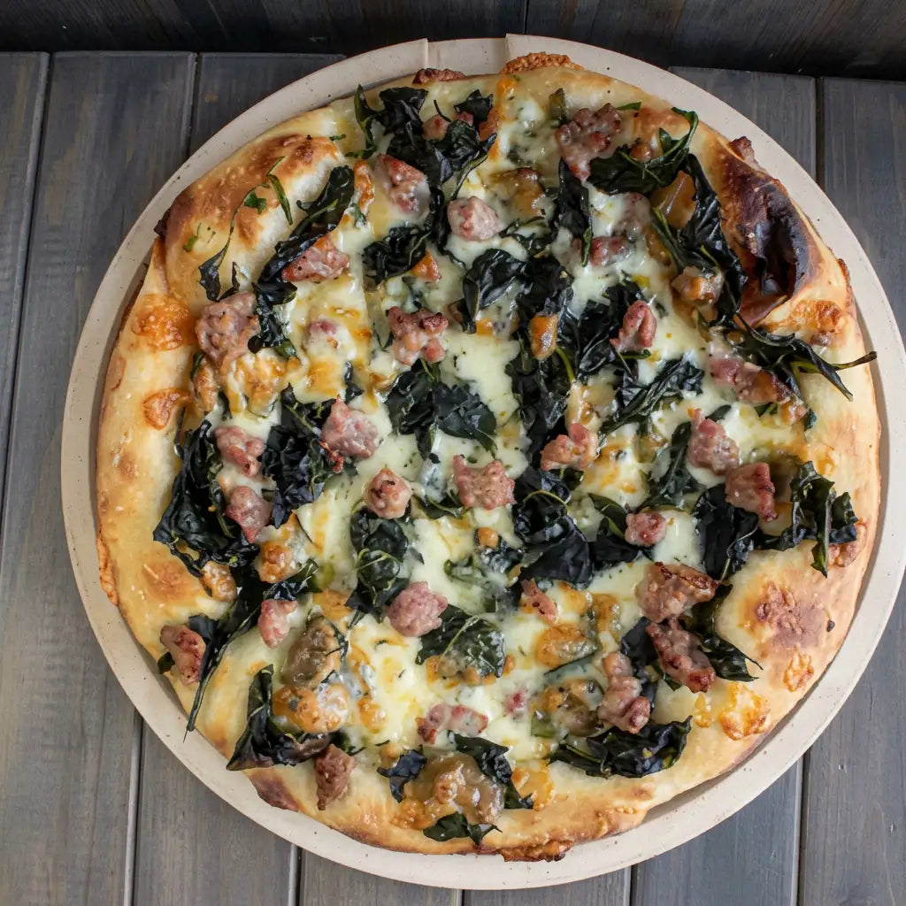 Pizza salsiccia e friarielli nel rutiello